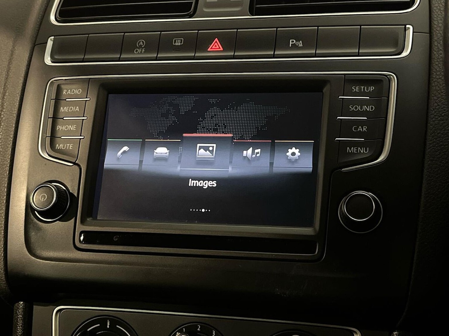 Used Volkswagen Polo 2016 for sale - 76893243: Photo 11