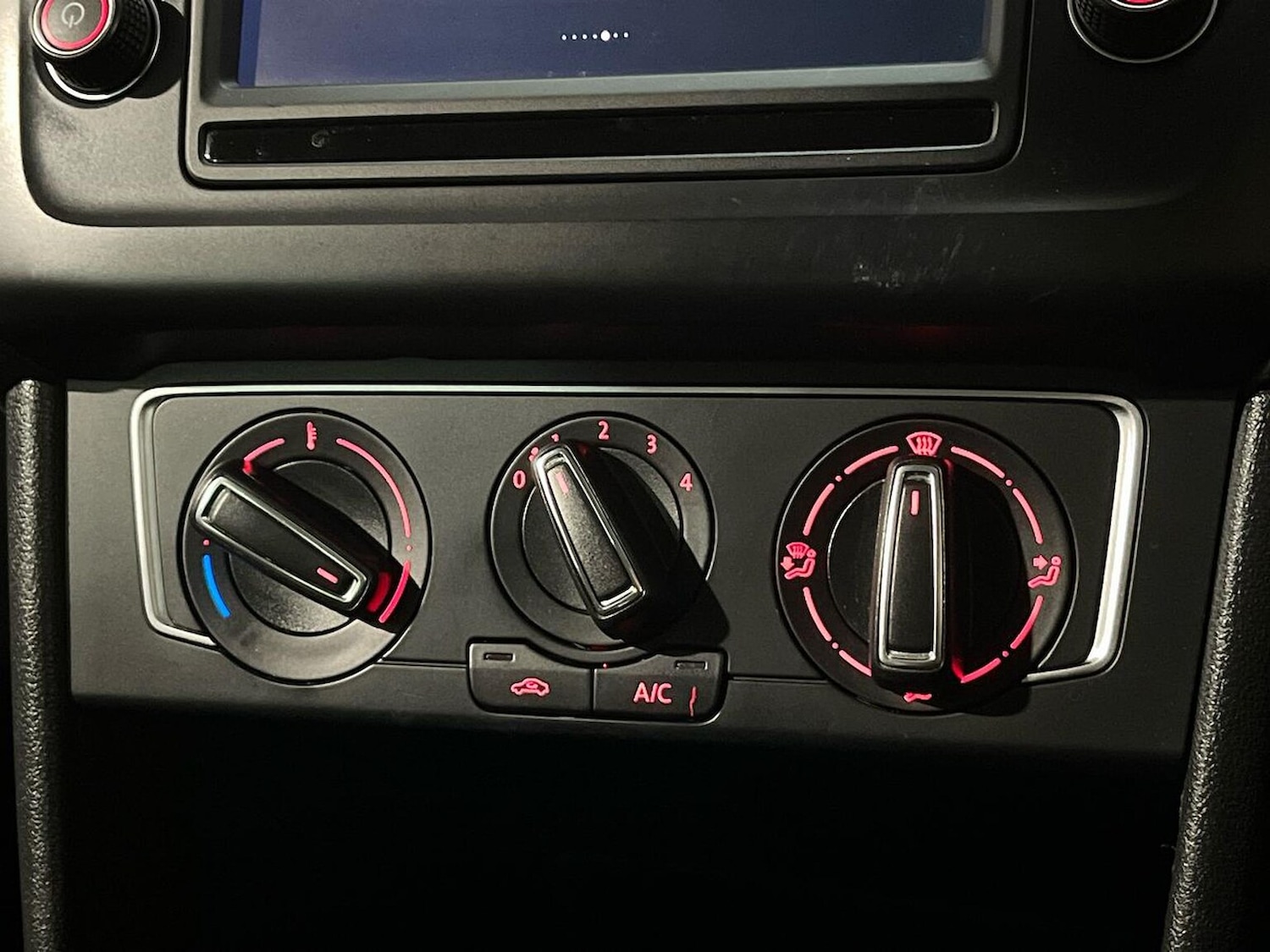 Used Volkswagen Polo 2016 for sale - 76893243: Photo 12