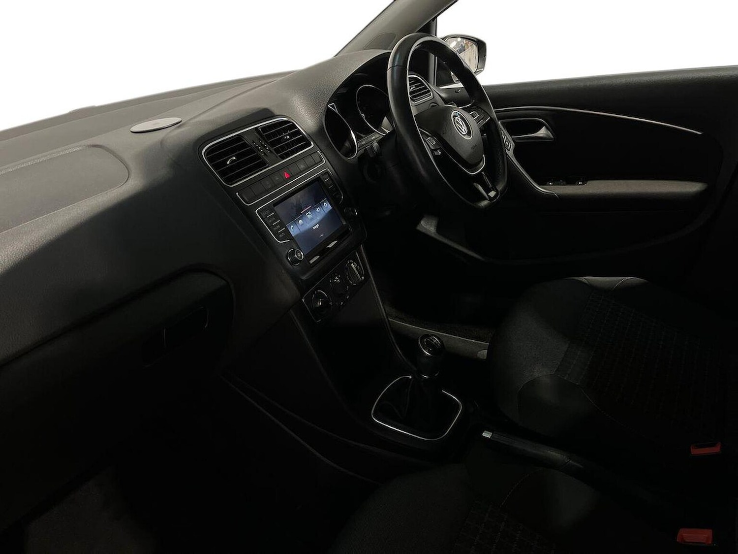 Used Volkswagen Polo 2016 for sale - 76893243: Photo 7