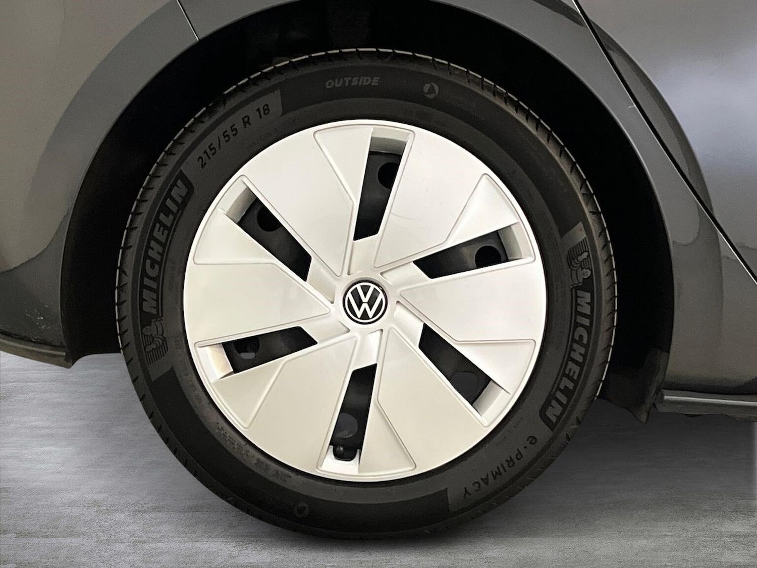 Used Volkswagen ID.3 2023 for sale - 76478216: Photo 6