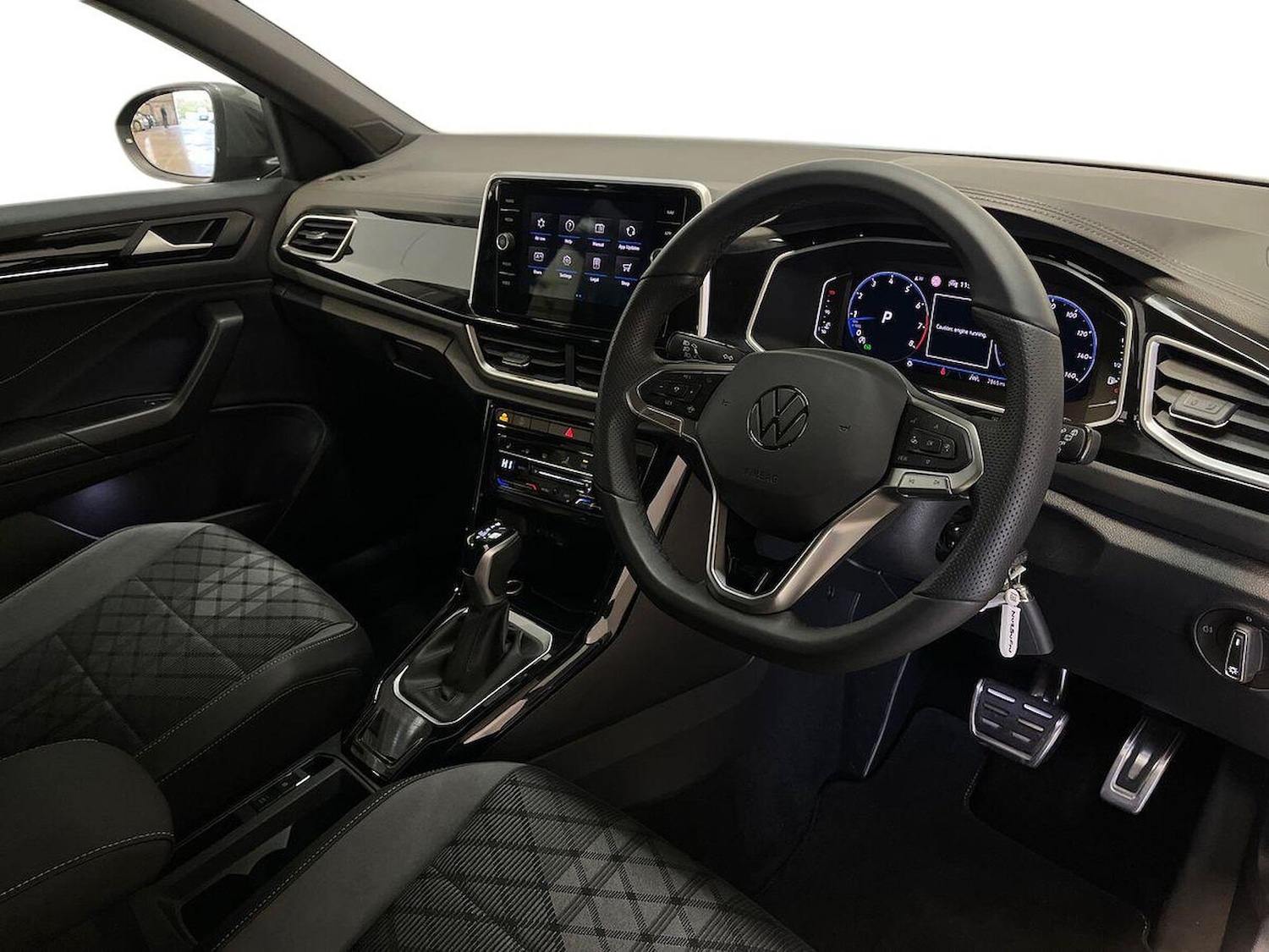 Used Volkswagen T-Roc 2025 for sale - 76382630: Photo 15