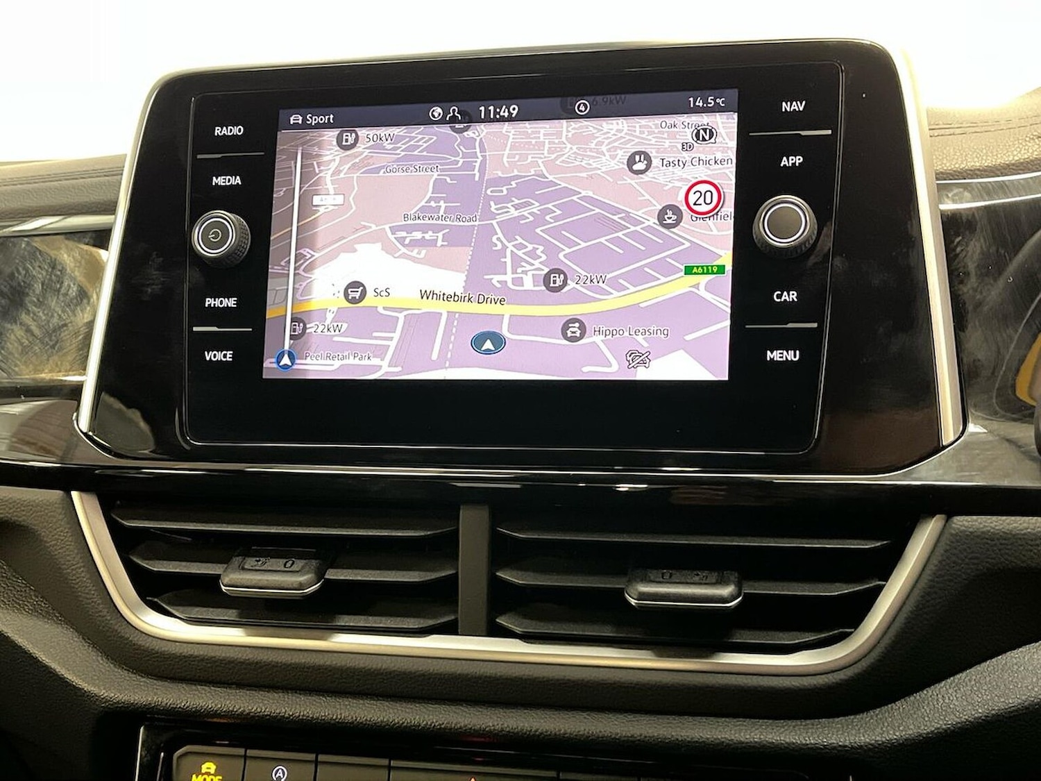 Used Volkswagen T-Roc 2025 for sale - 76382630: Photo 24