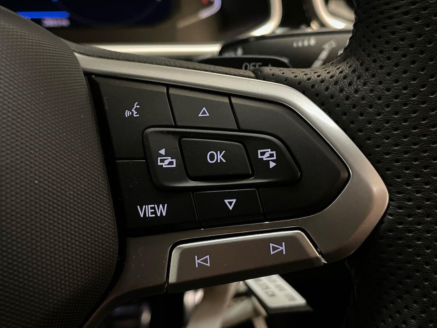 Used Volkswagen T-Roc 2025 for sale - 76382630: Photo 26