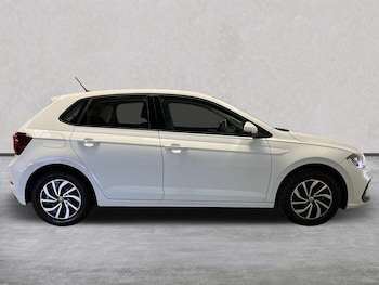 Used Volkswagen Polo 2022 for sale - 76149472: Photo