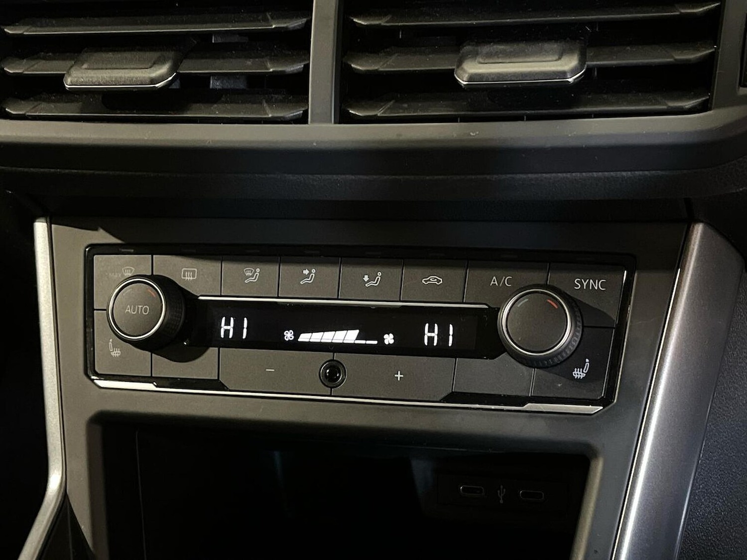 Used Volkswagen Polo 2021 for sale - 76706432: Photo 12