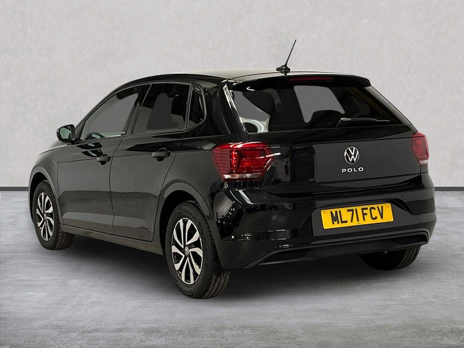 Used Volkswagen Polo 2021 for sale - 76706432: Photo 2