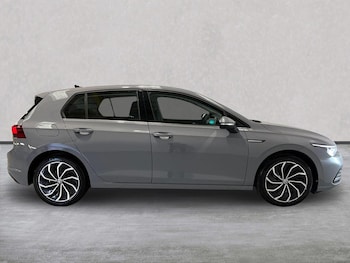 Used Volkswagen Golf 2021 for sale - 78452849: Photo