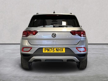 Used Volkswagen T-Roc 2025 for sale - 75956403: Photo