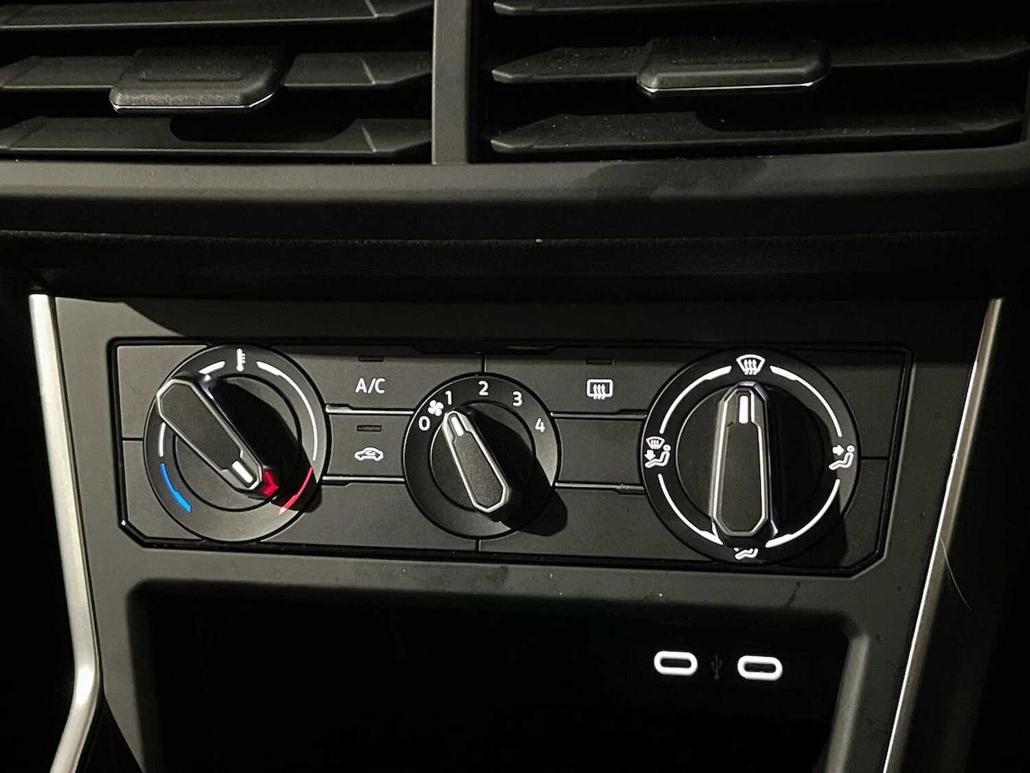 Used Volkswagen Polo 2024 for sale - 77775132: Photo 12