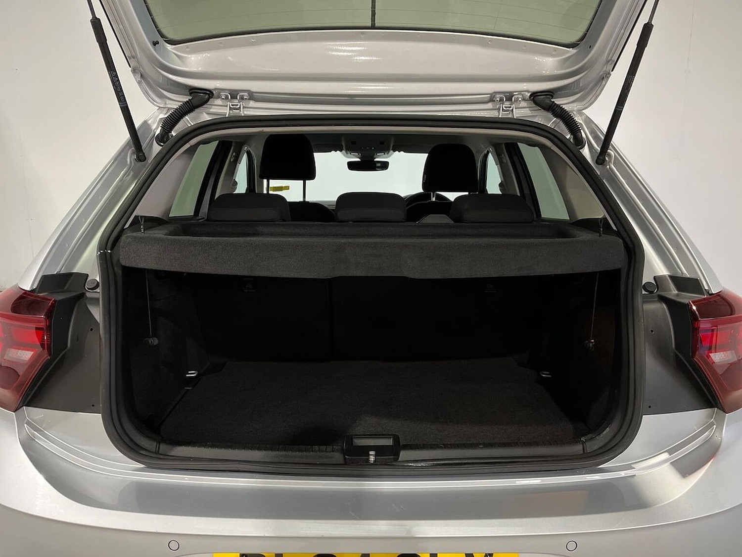 Used Volkswagen Polo 2024 for sale - 77775132: Photo 17