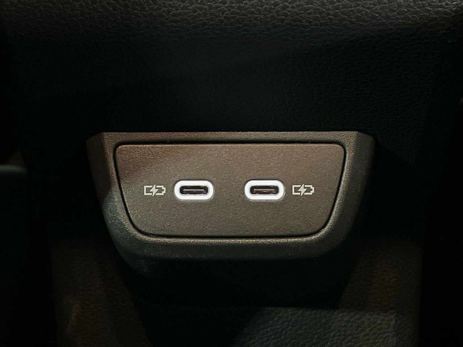 Used Volkswagen Polo 2024 for sale - 77775132: Photo 40