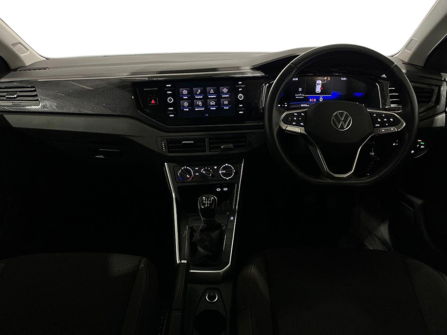 Used Volkswagen Polo 2024 for sale - 77775132: Photo 8