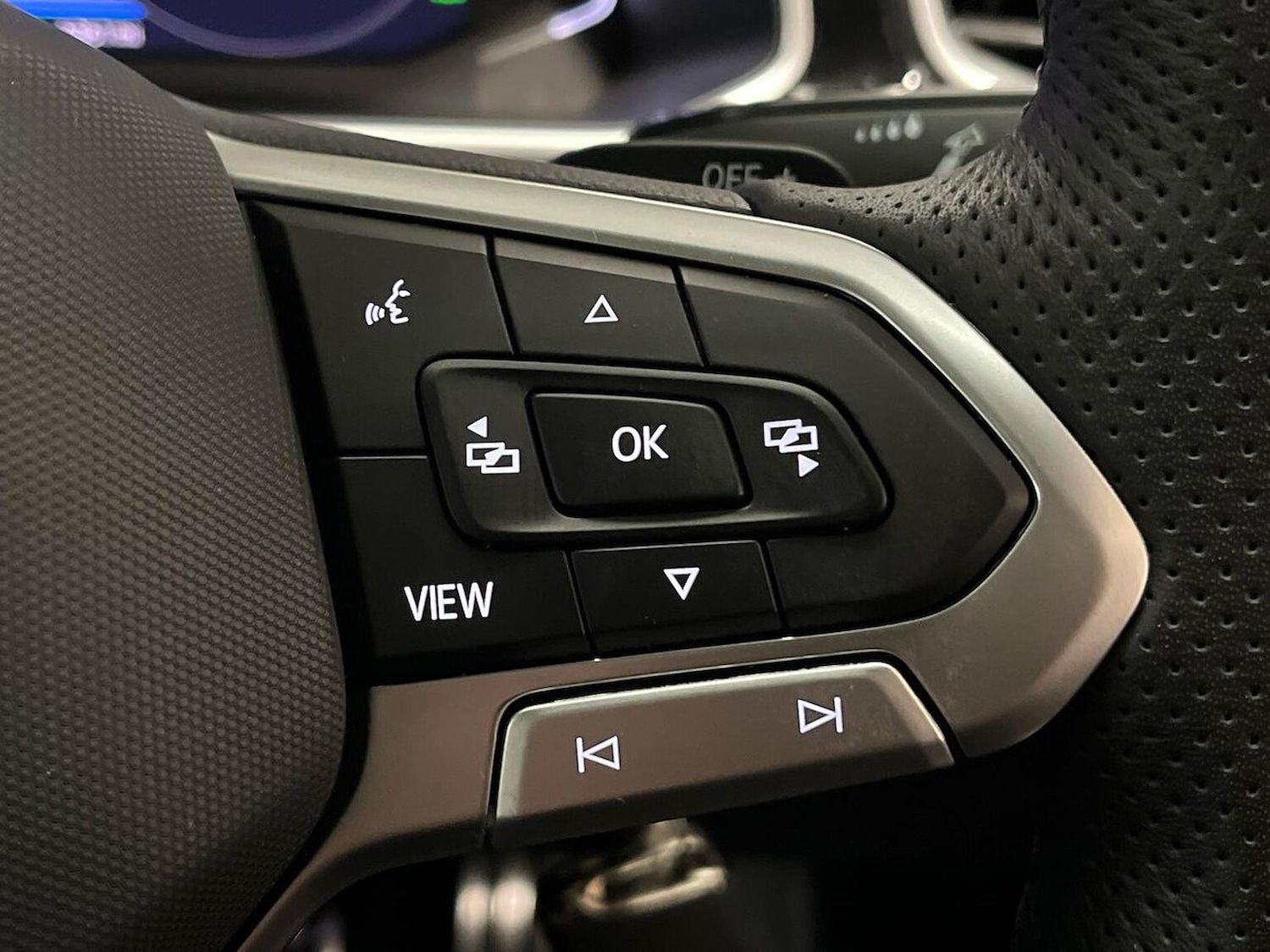 Used Volkswagen T-Roc 2025 for sale - 77056883: Photo 28