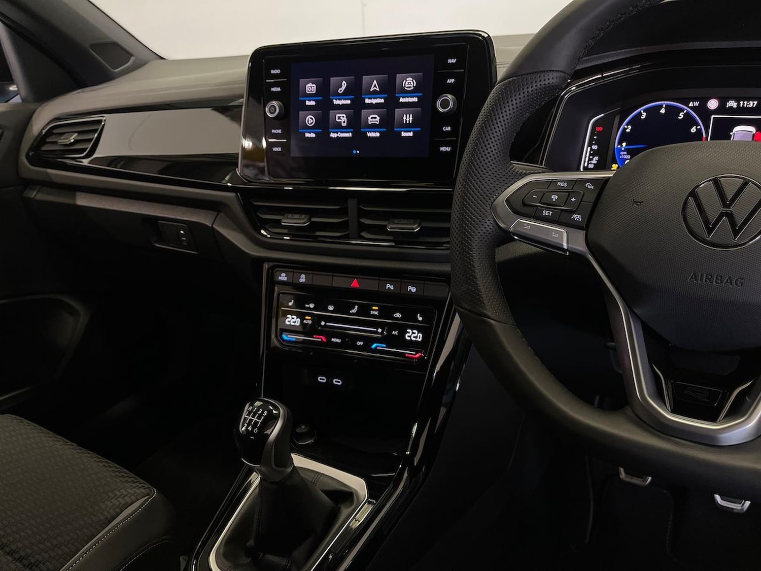 Used Volkswagen T-Roc 2026 for sale - 78195878: Photo 13