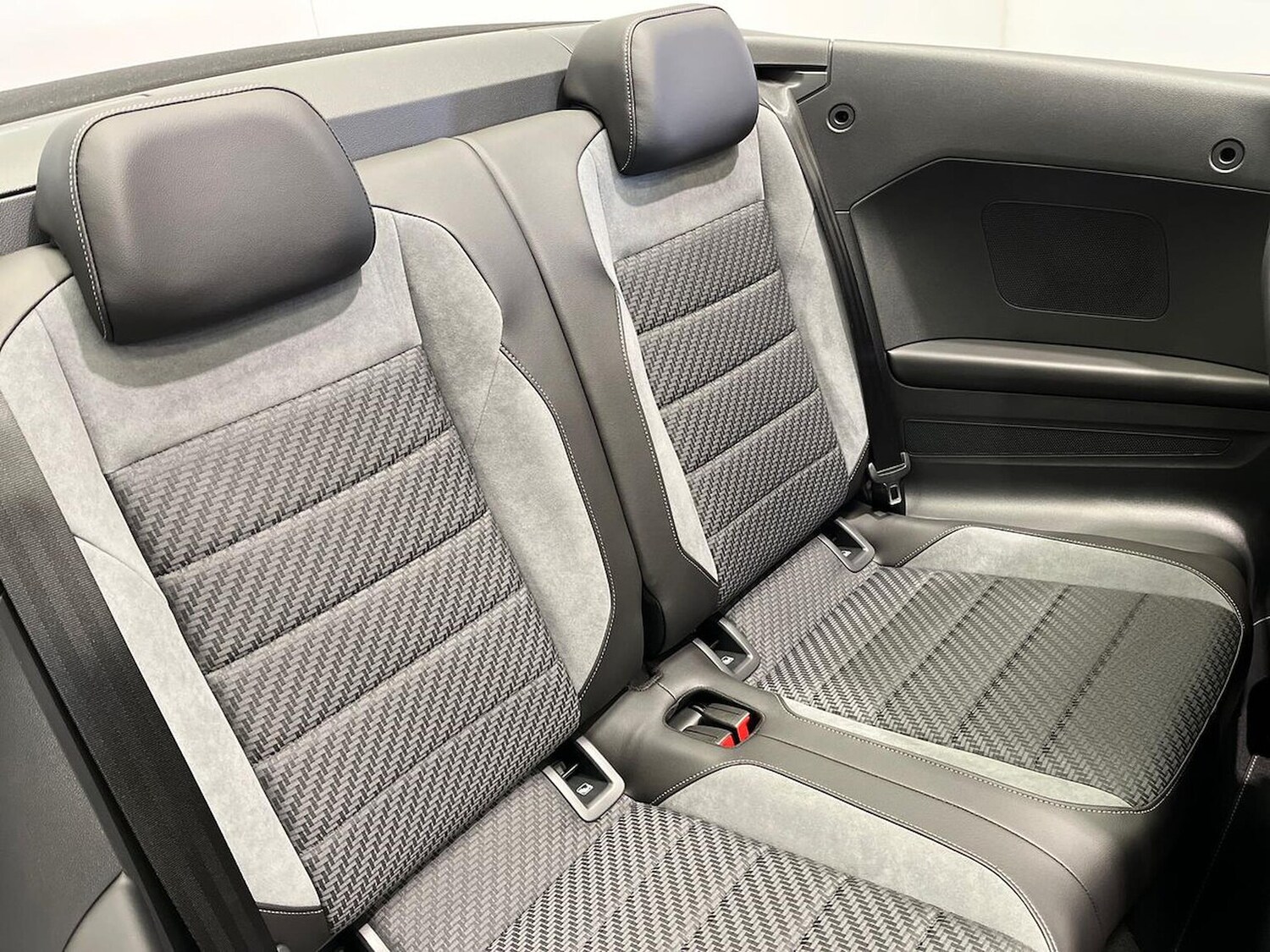 Used Volkswagen T-Roc 2026 for sale - 78195878: Photo 16