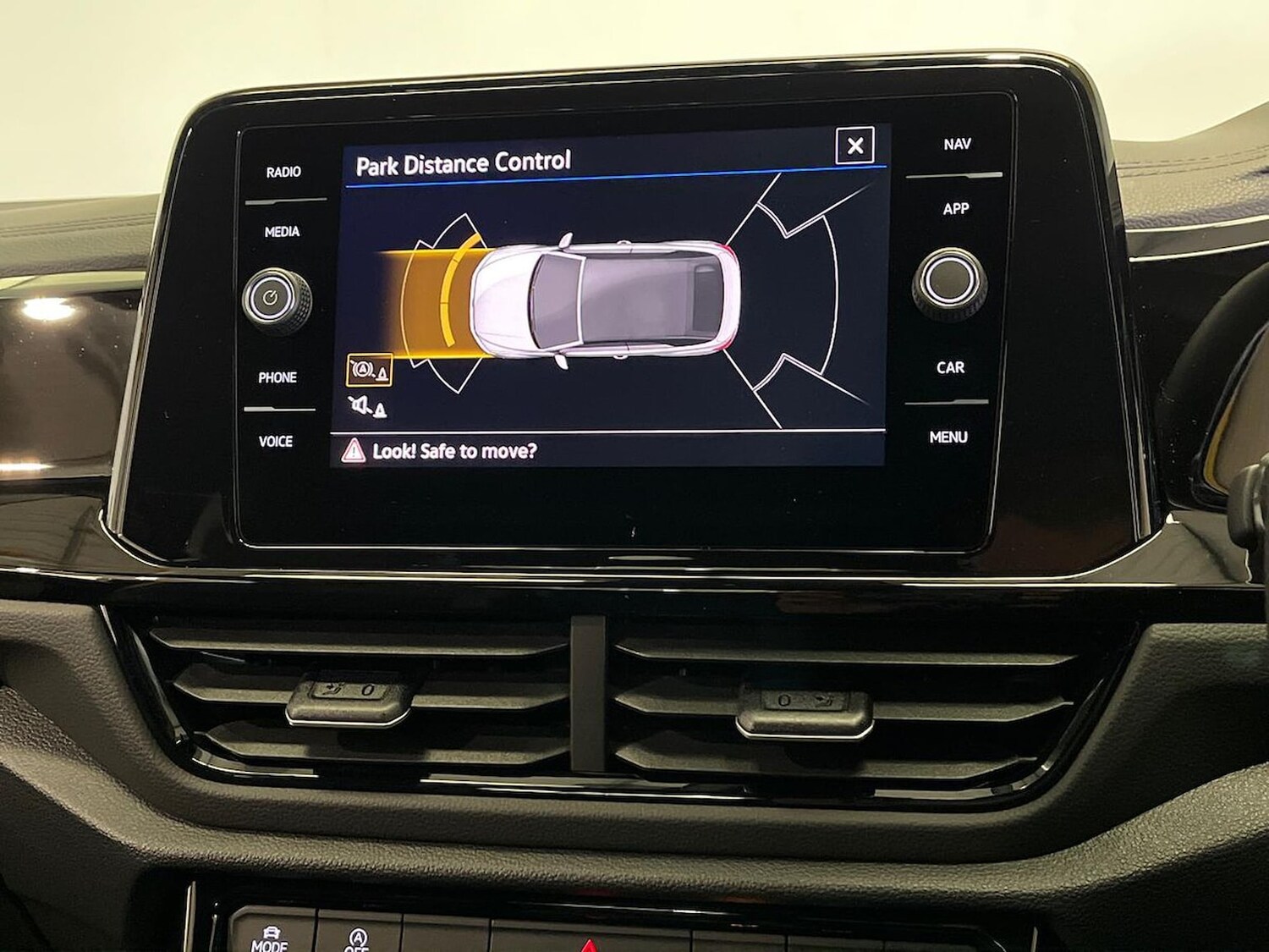 Used Volkswagen T-Roc 2026 for sale - 78195878: Photo 23