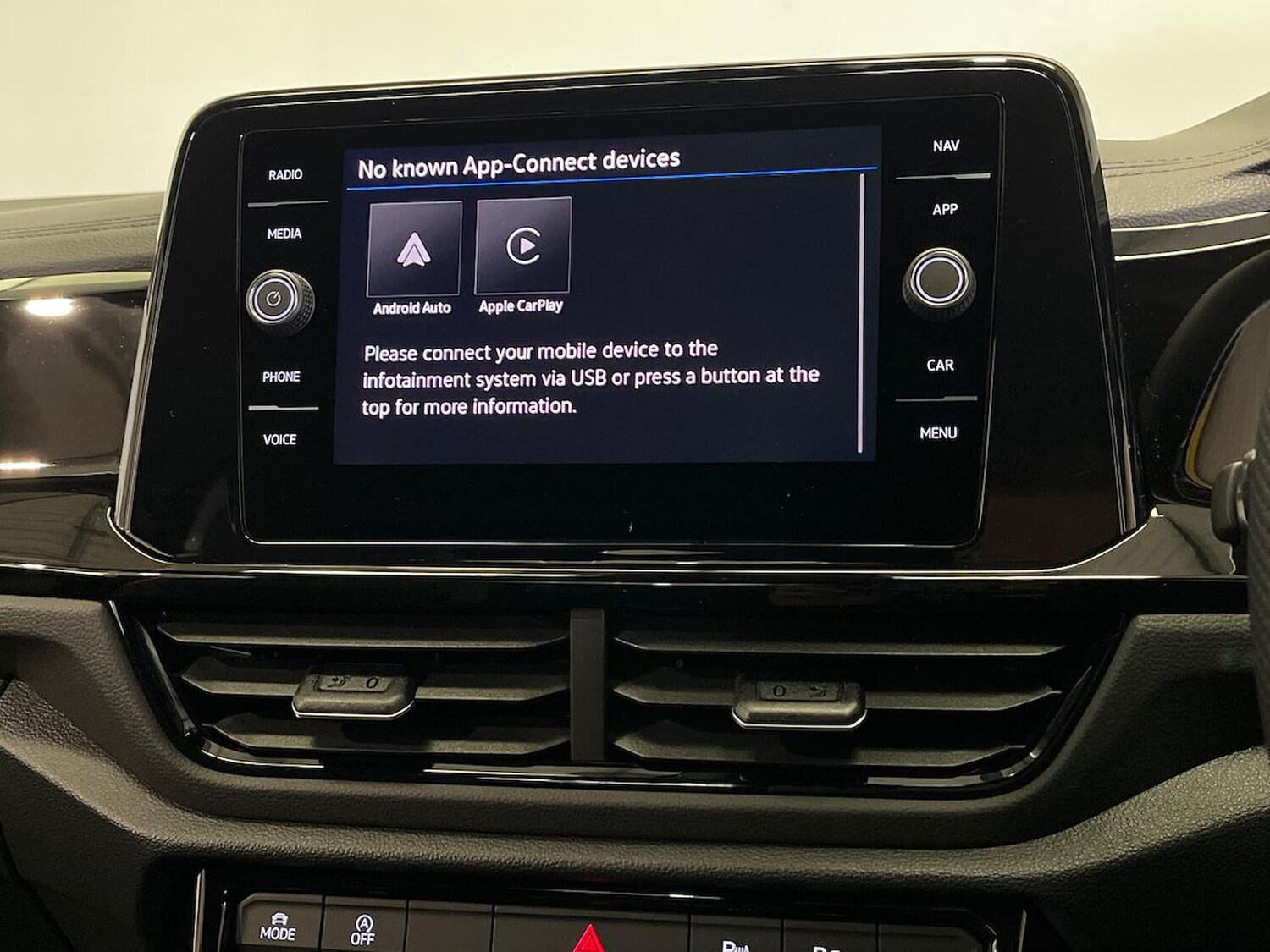 Used Volkswagen T-Roc 2026 for sale - 78195878: Photo 25