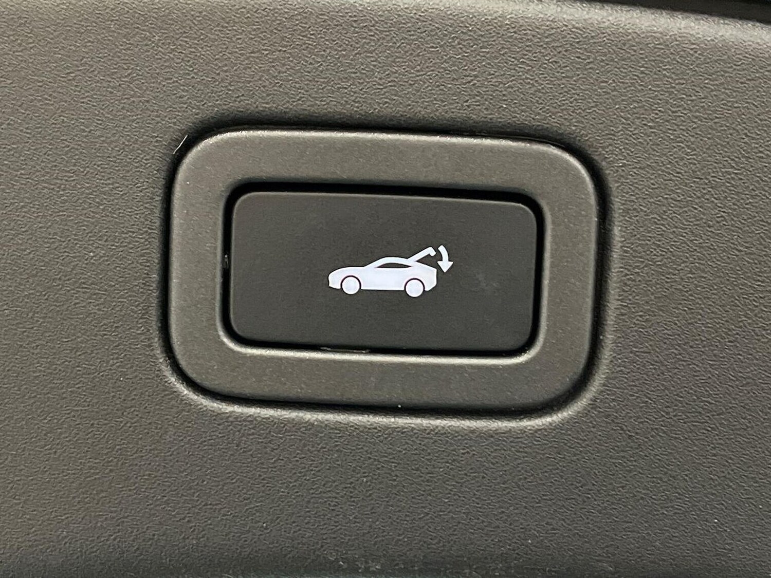 Used Jaguar F-Type 2015 for sale - 77901585: Photo 22