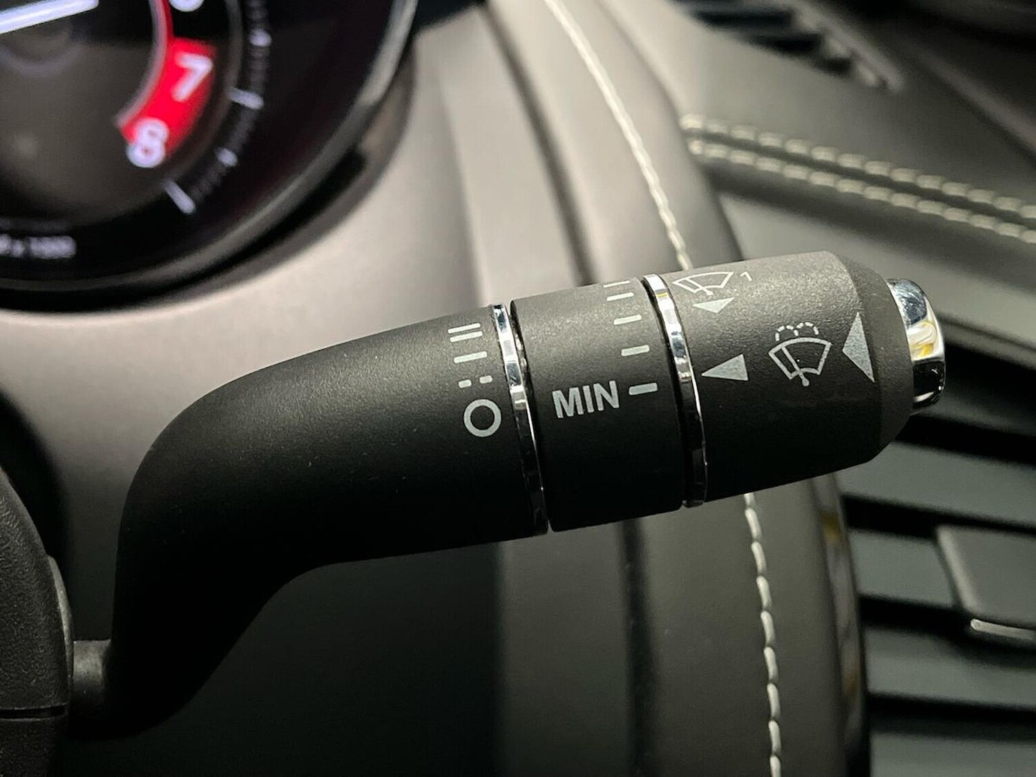 Used Jaguar F-Type 2015 for sale - 77901585: Photo 28