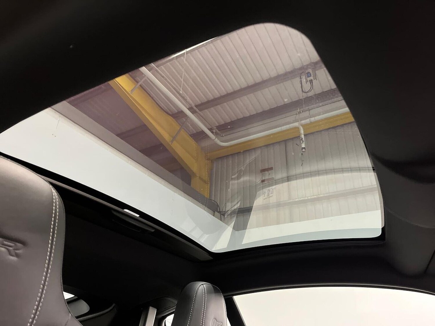 Used Jaguar F-Type 2015 for sale - 77901585: Photo 32