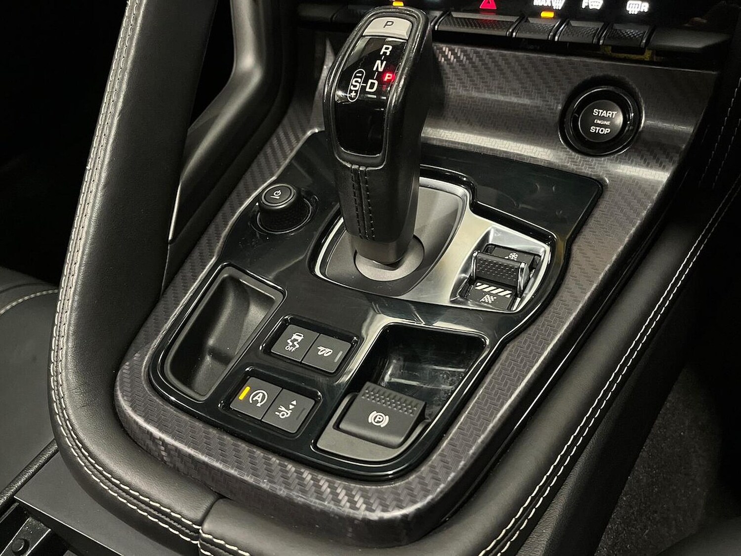 Used Jaguar F-Type 2015 for sale - 77901585: Photo 37