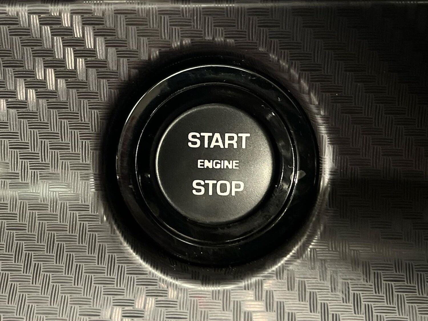 Used Jaguar F-Type 2015 for sale - 77901585: Photo 38