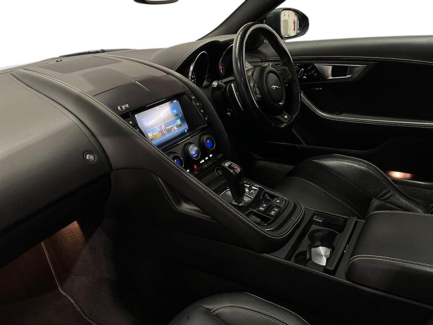 Used Jaguar F-Type 2015 for sale - 77901585: Photo 7