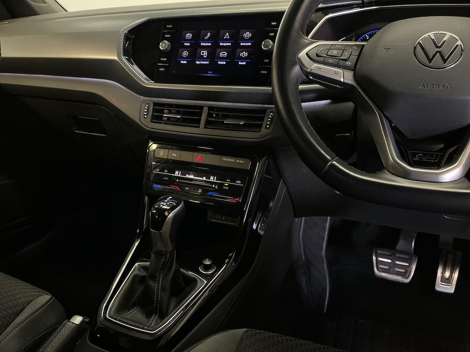 Used Volkswagen T-Cross 2022 for sale - 76128975: Photo 13