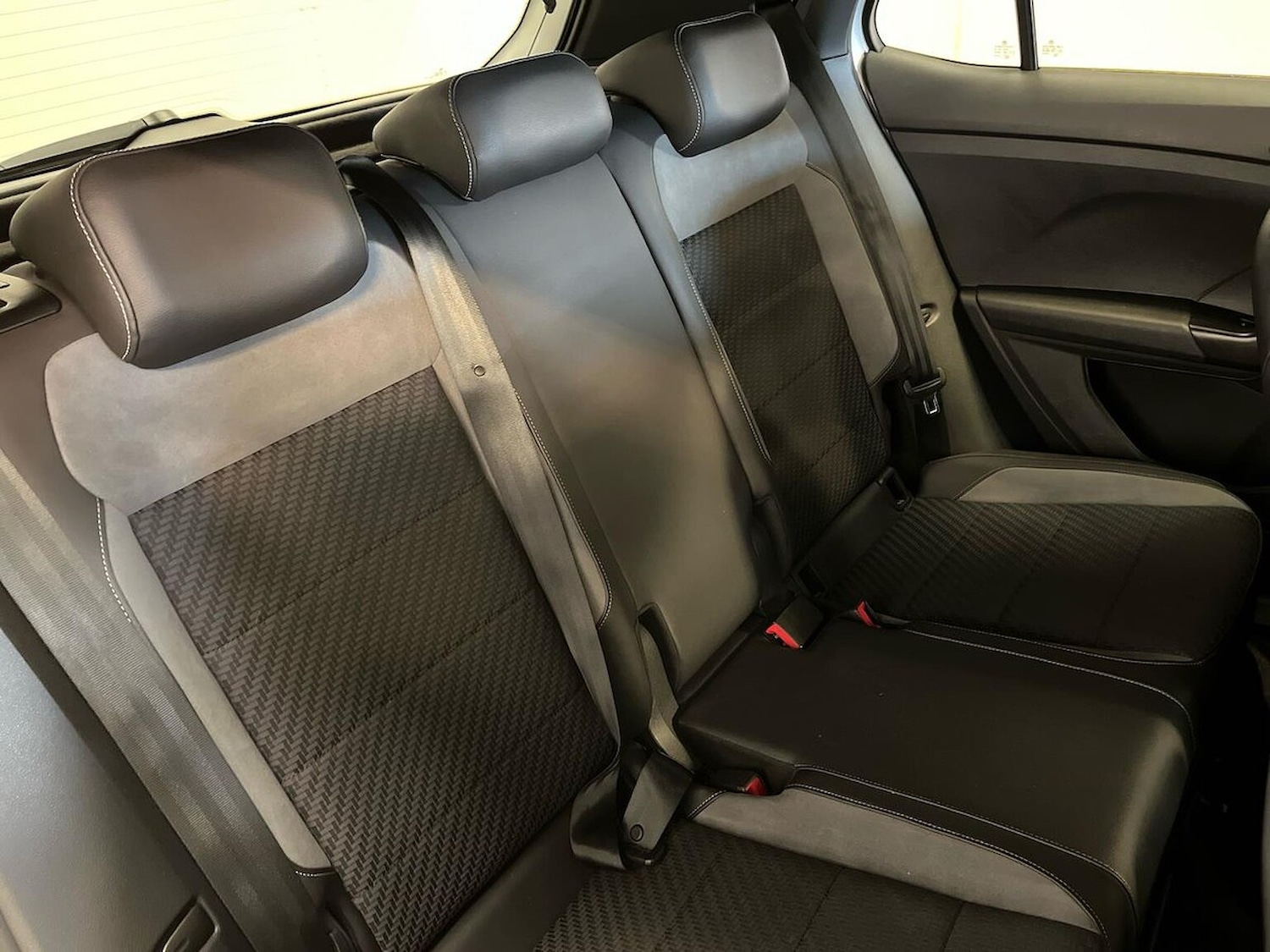 Used Volkswagen T-Cross 2022 for sale - 76128975: Photo 16