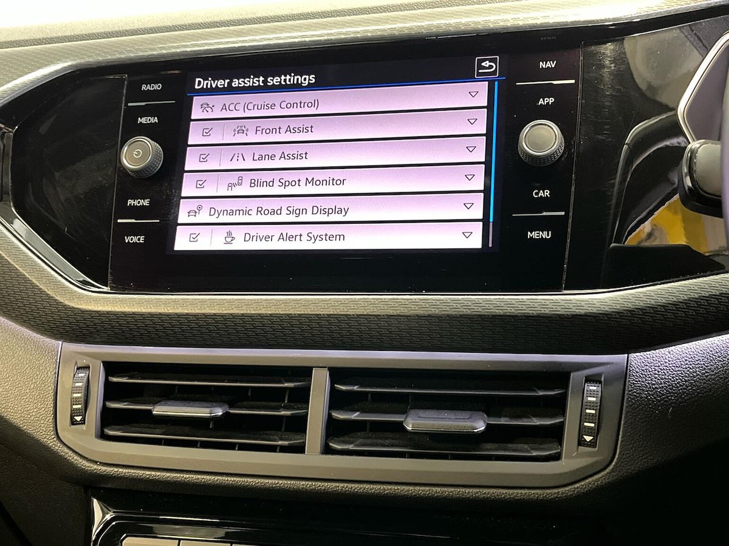 Used Volkswagen T-Cross 2022 for sale - 76128975: Photo 32