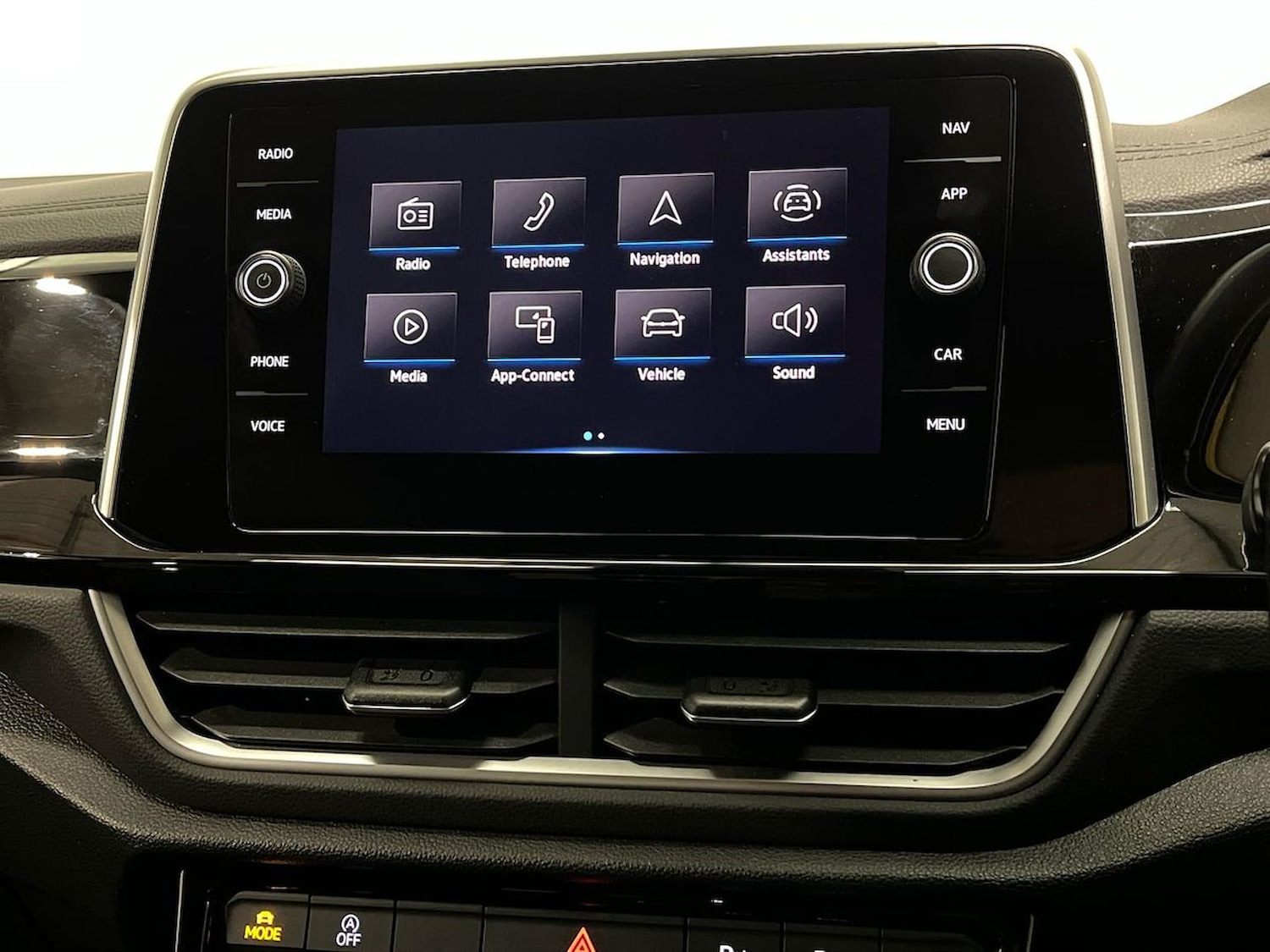 Used Volkswagen T-Roc 2023 for sale - 78195873: Photo 11