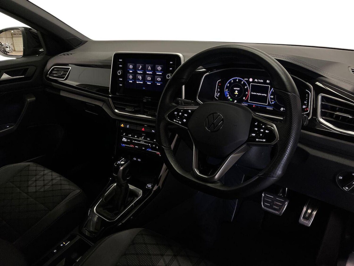 Used Volkswagen T-Roc 2023 for sale - 78195873: Photo 15