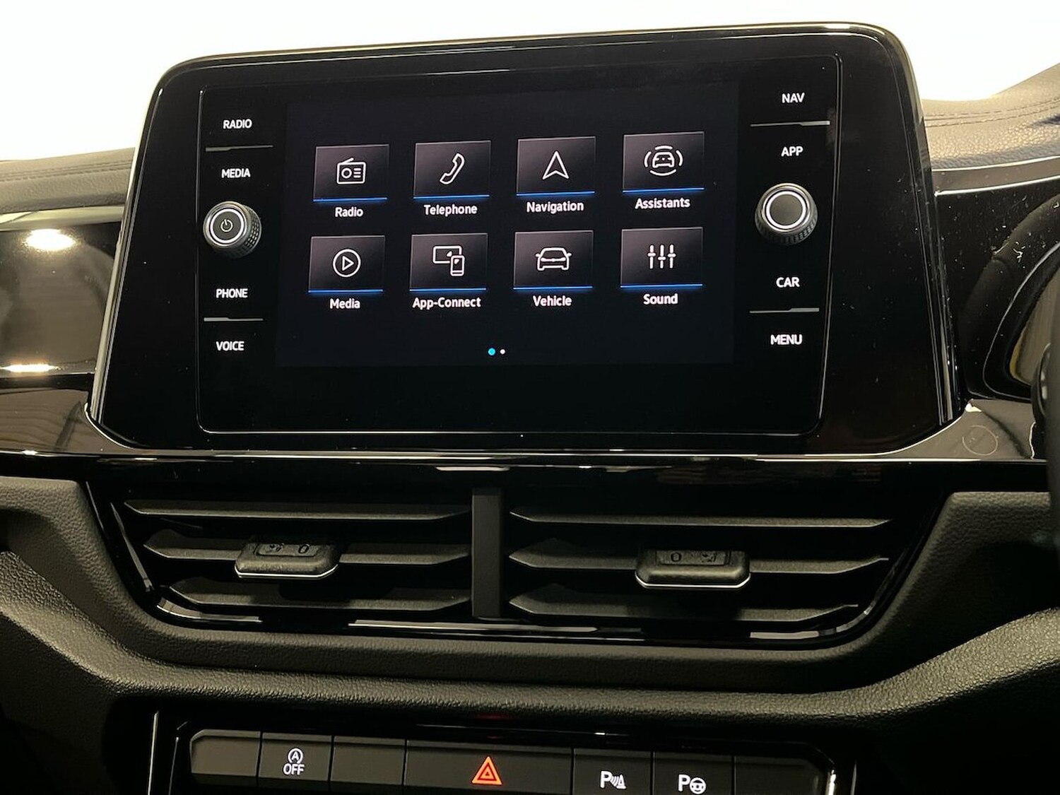 Used Volkswagen T-Roc 2026 for sale - 78195877: Photo 11