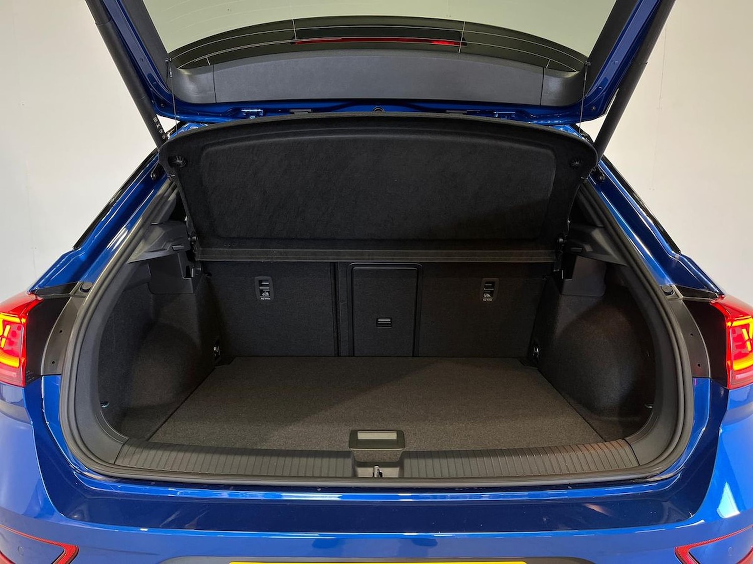 Used Volkswagen T-Roc 2026 for sale - 78195877: Photo 17