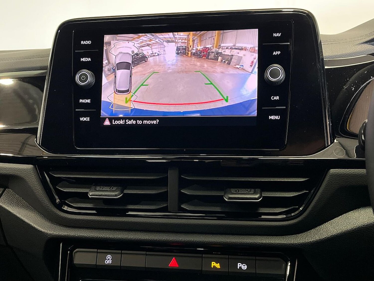 Used Volkswagen T-Roc 2026 for sale - 78195877: Photo 23