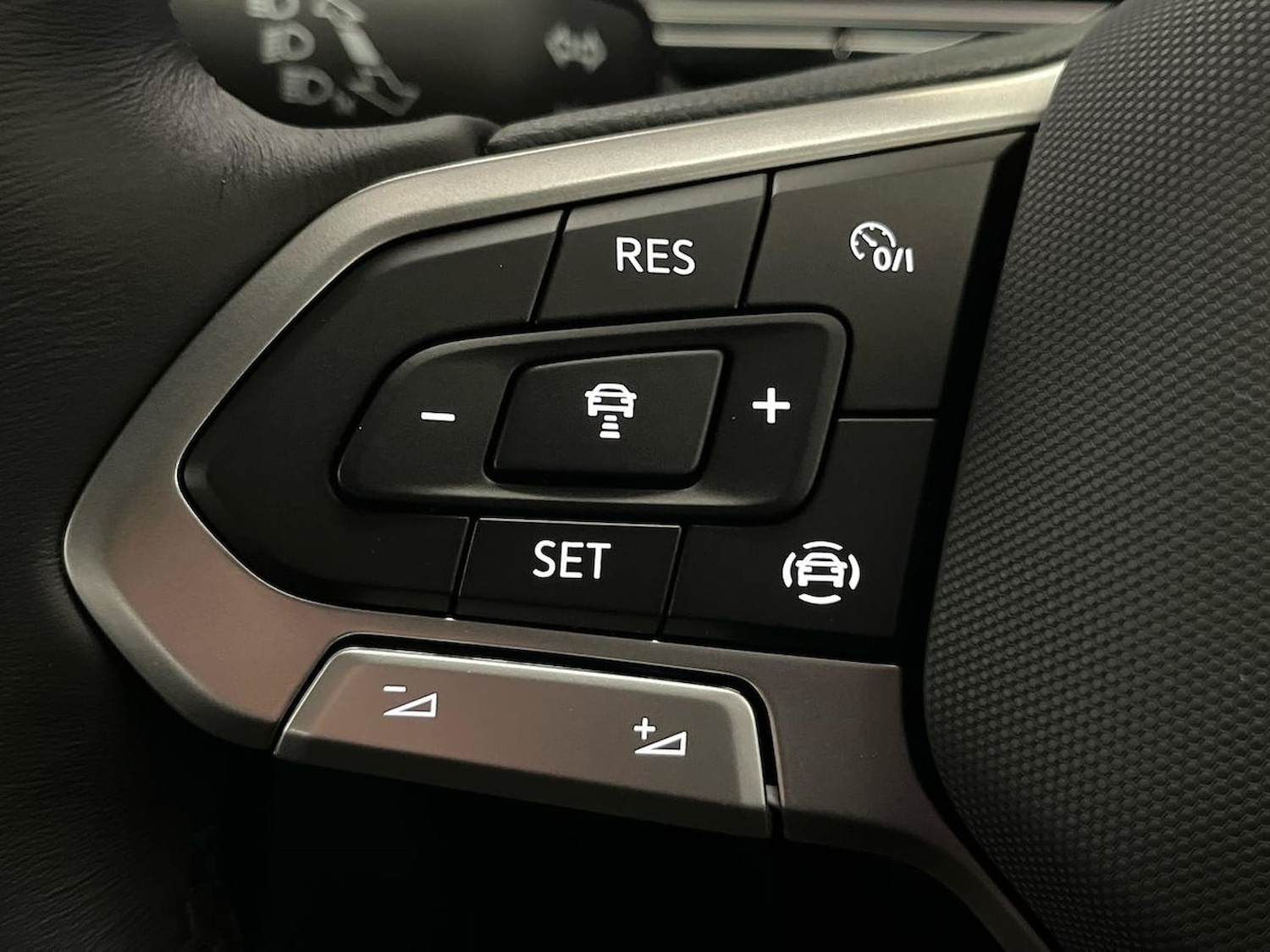 Used Volkswagen T-Roc 2026 for sale - 78195877: Photo 27