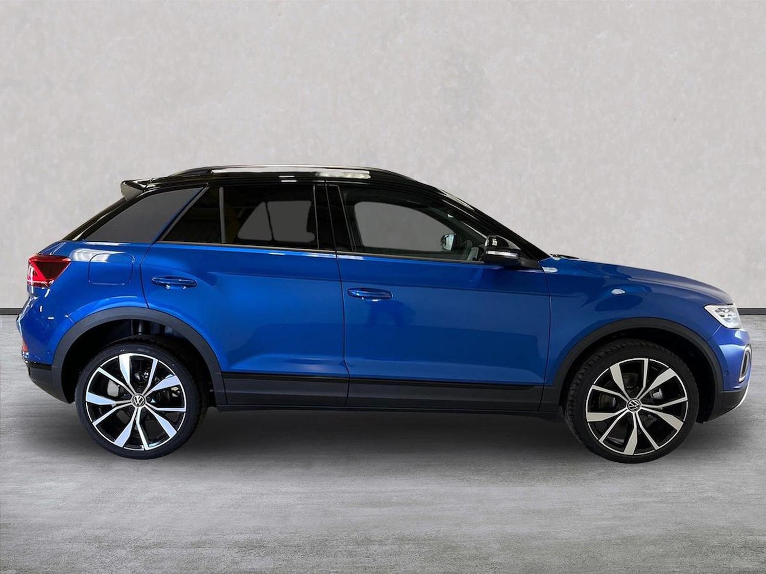 Used Volkswagen T-Roc 2026 for sale - 78195877: Photo 3