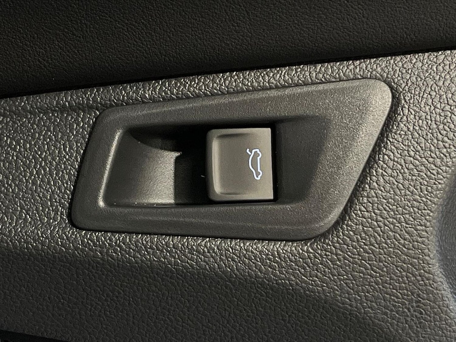 Used Volkswagen T-Roc 2026 for sale - 78195877: Photo 35