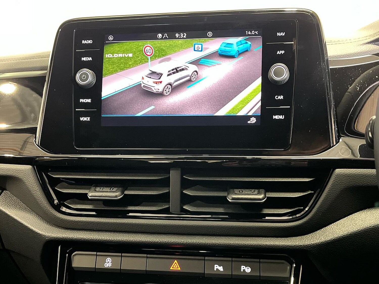 Used Volkswagen T-Roc 2026 for sale - 78195877: Photo 37