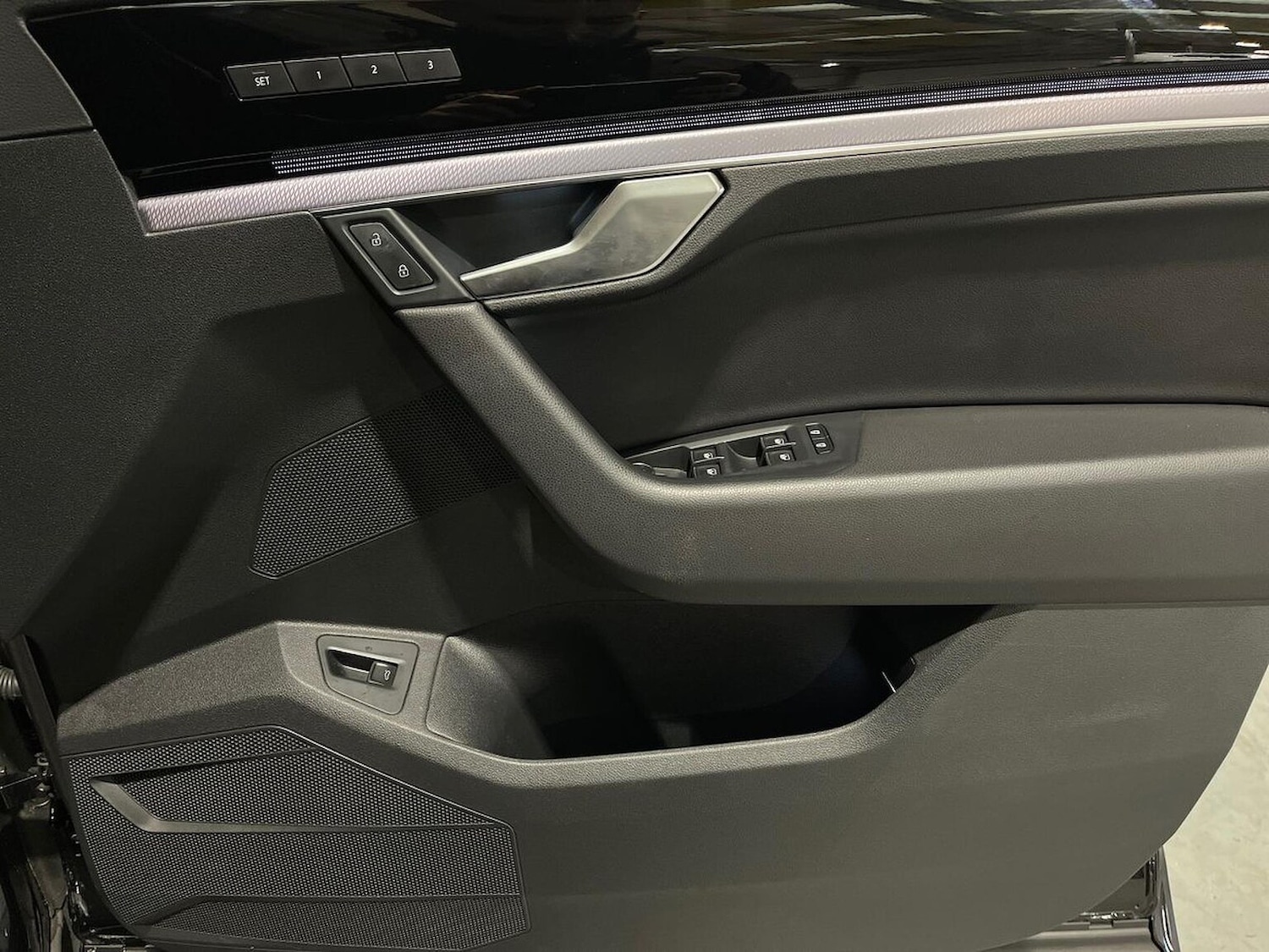 Used Volkswagen Touareg 2023 for sale - 76892113: Photo 21