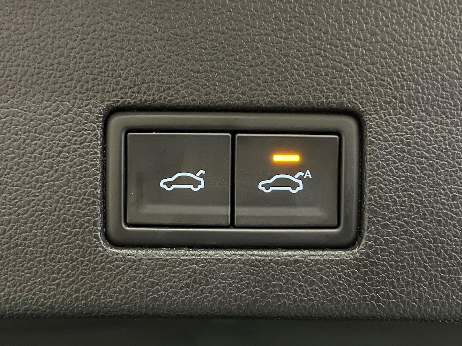 Used Volkswagen Touareg 2023 for sale - 76892113: Photo 22