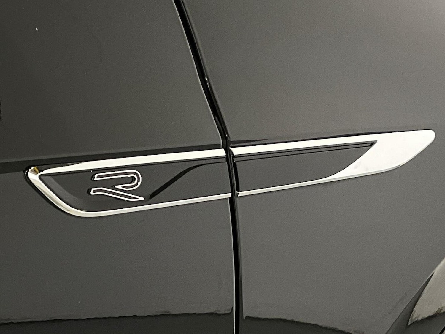 Used Volkswagen Touareg 2023 for sale - 76892113: Photo 35