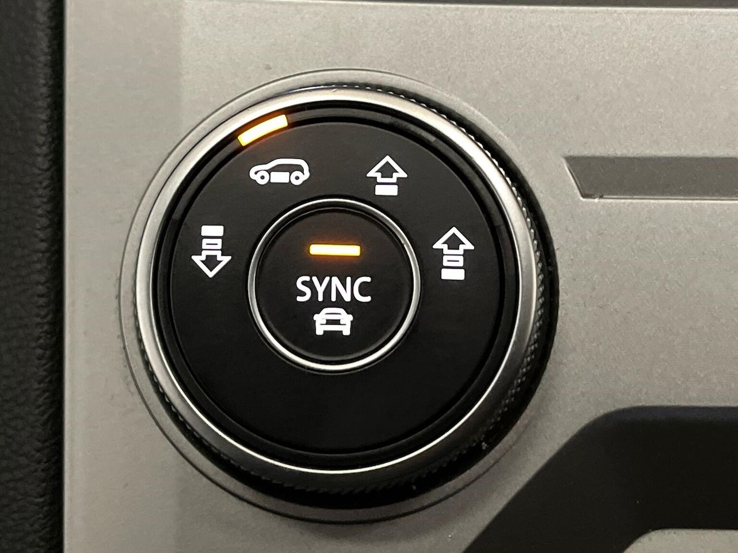 Used Volkswagen Touareg 2023 for sale - 76892113: Photo 40