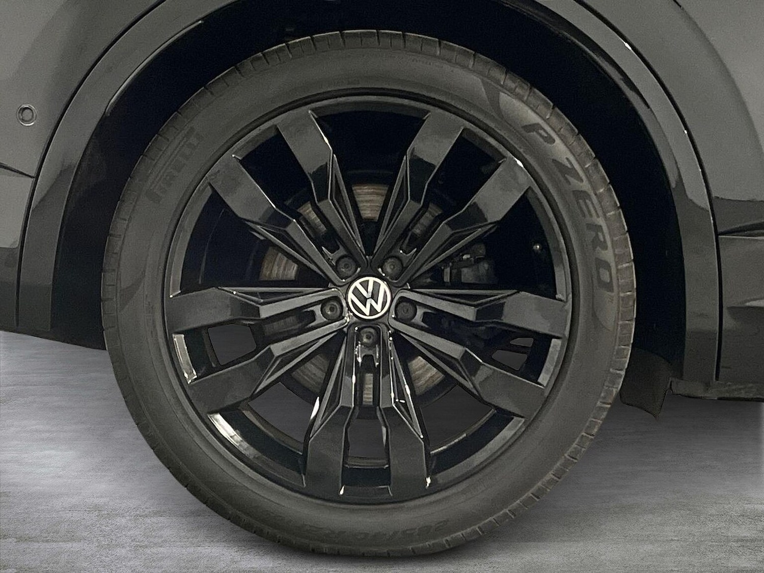 Used Volkswagen Touareg 2023 for sale - 76892113: Photo 6