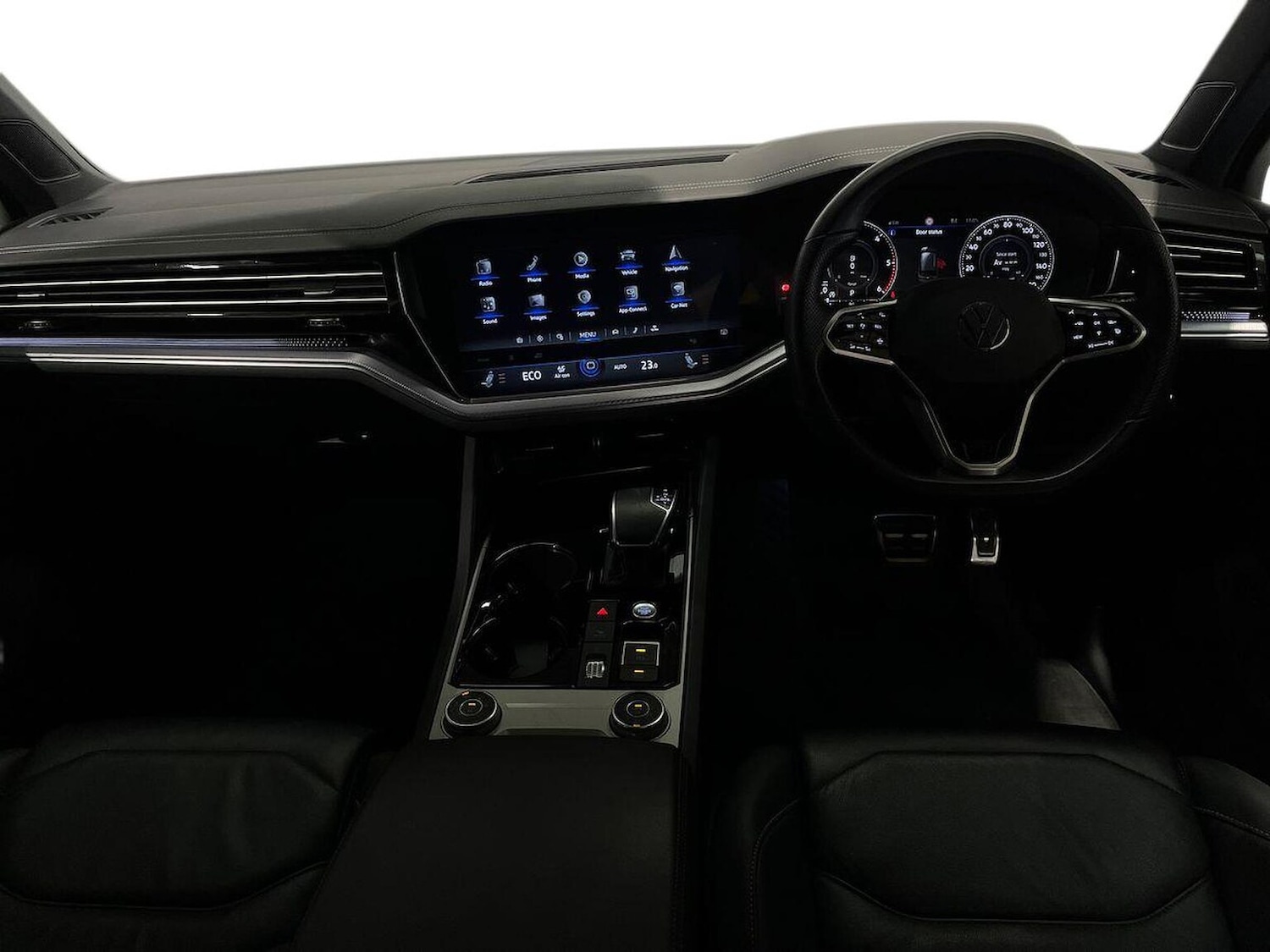 Used Volkswagen Touareg 2023 for sale - 76892113: Photo 8