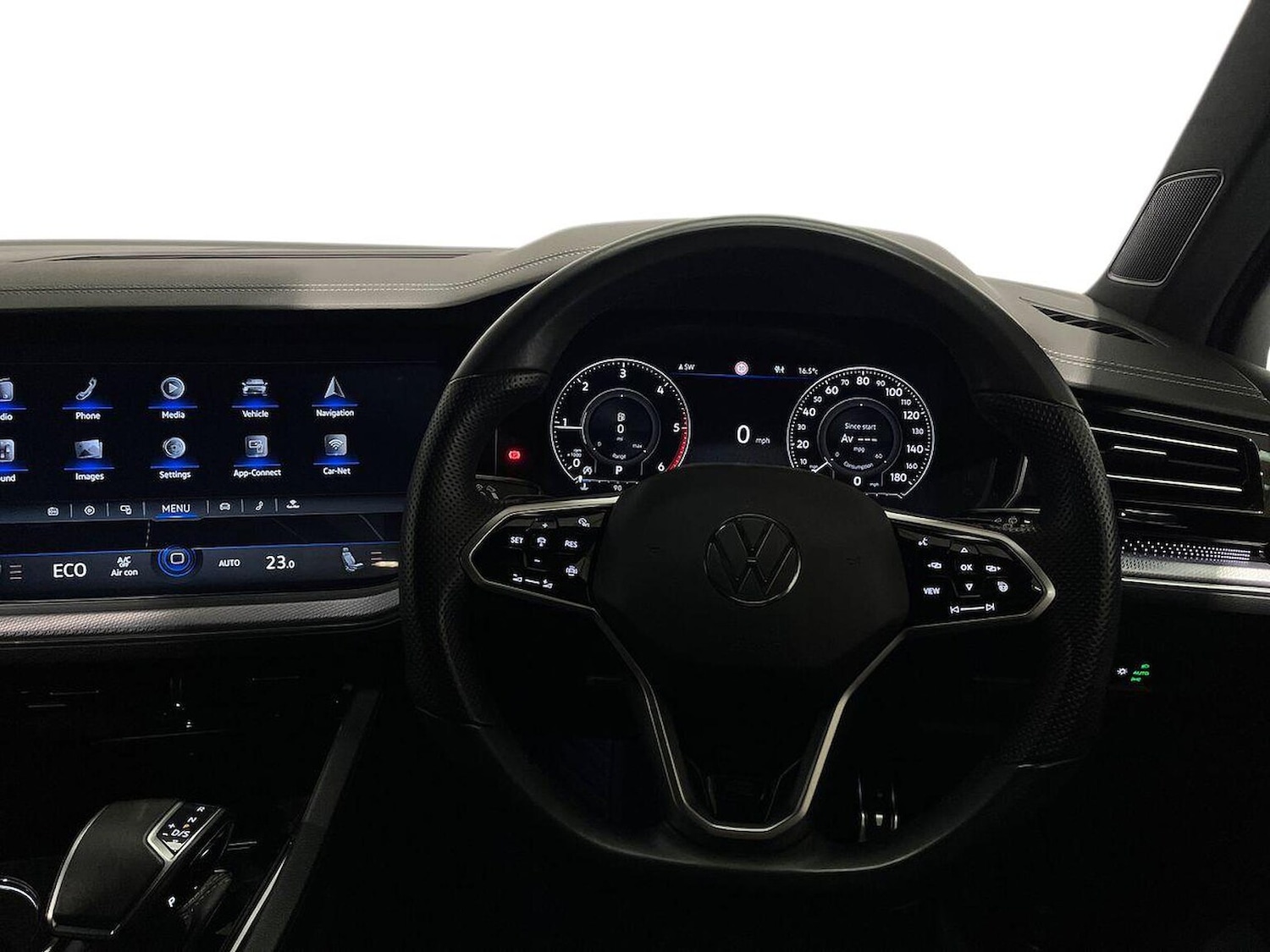 Used Volkswagen Touareg 2023 for sale - 76892113: Photo 9