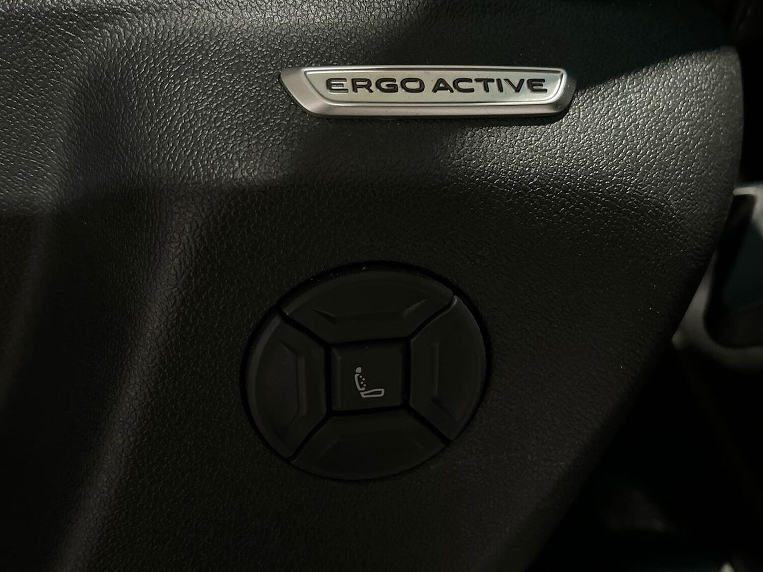 Used Volkswagen Touran 2025 for sale - 77488267: Photo 30