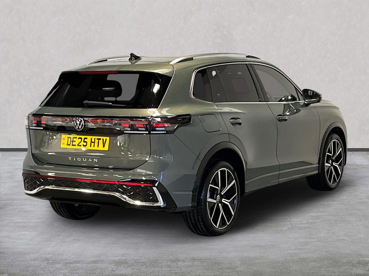 Used Volkswagen Tiguan 2025 for sale - 76555400: Photo 18