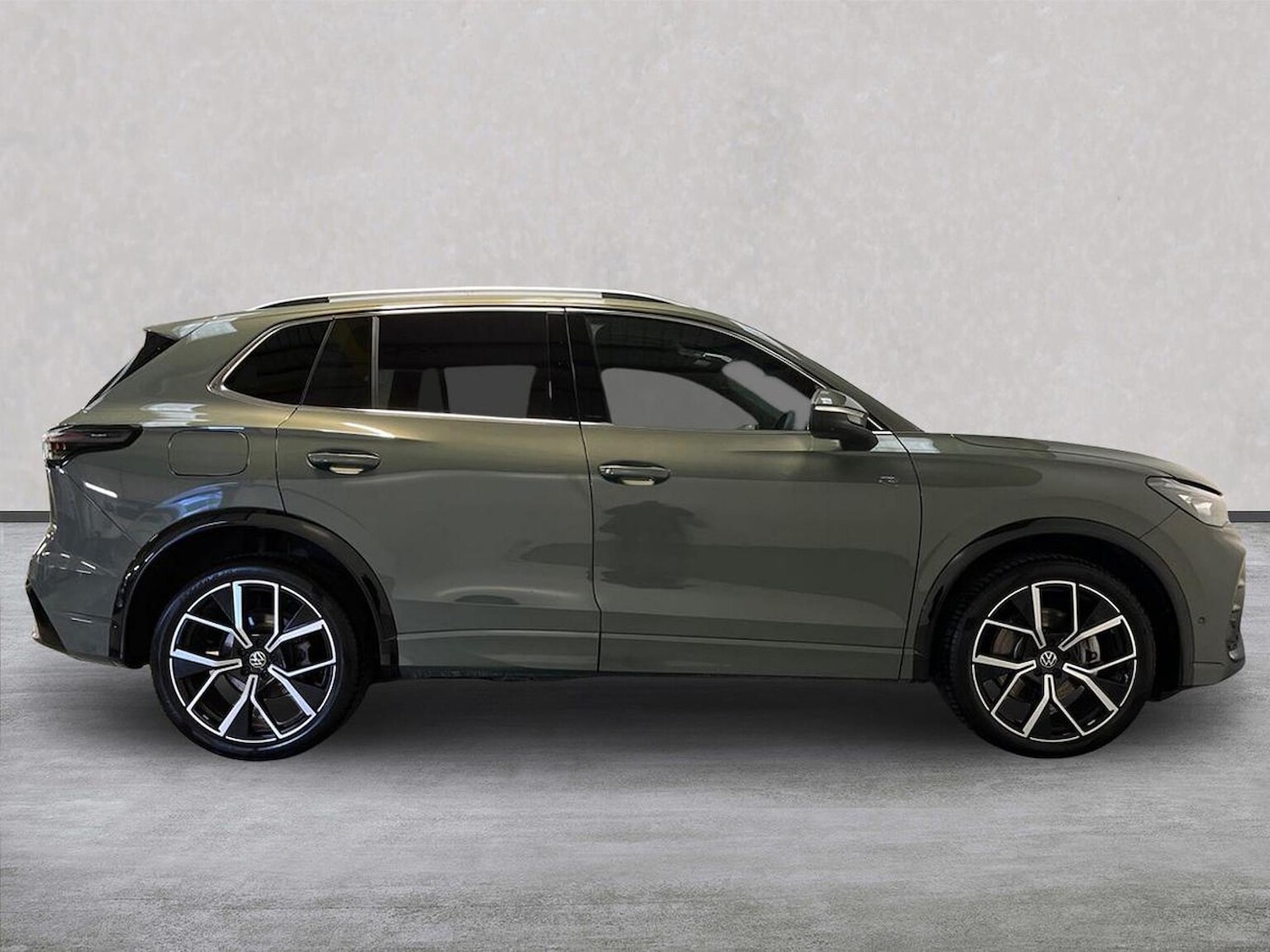 Used Volkswagen Tiguan 2025 for sale - 76555400: Photo 3