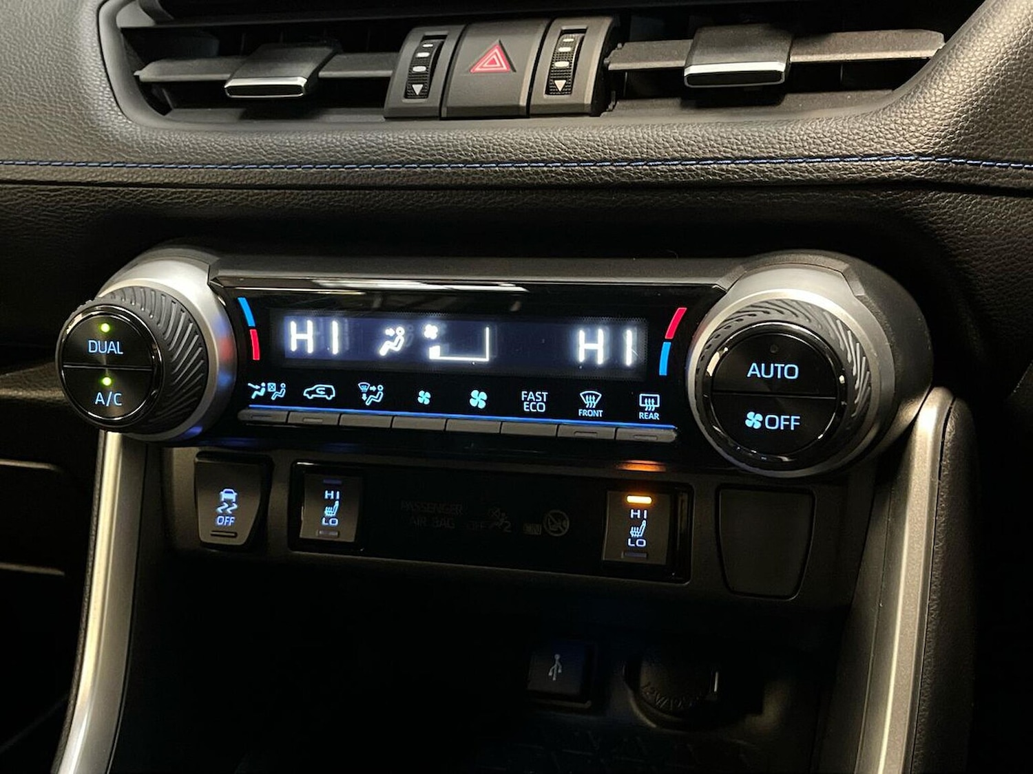 Used Toyota RAV4 2022 for sale - 76418201: Photo 12